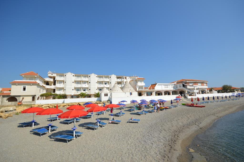 Hotel Residence Il Gabbiano Cirò Marina Esterno foto