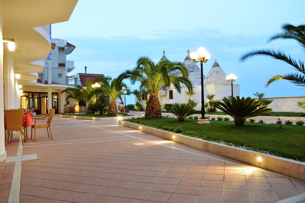 Hotel Residence Il Gabbiano Cirò Marina Esterno foto