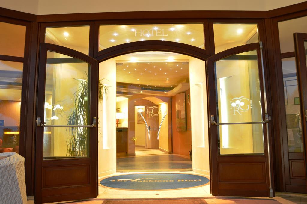 Hotel Residence Il Gabbiano Cirò Marina Esterno foto